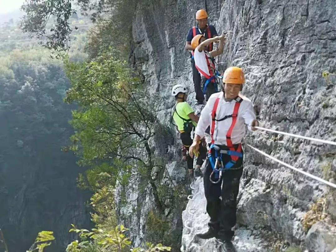 湖南旅游開發公司,懷化旅游開發公司,懷化峽谷探幽,懷化石林花山植物園