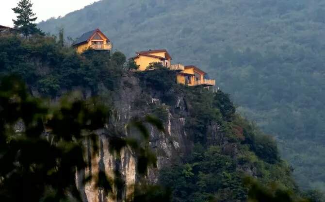 湖南旅游開發公司,懷化旅游開發公司,懷化峽谷探幽,懷化石林花山植物園